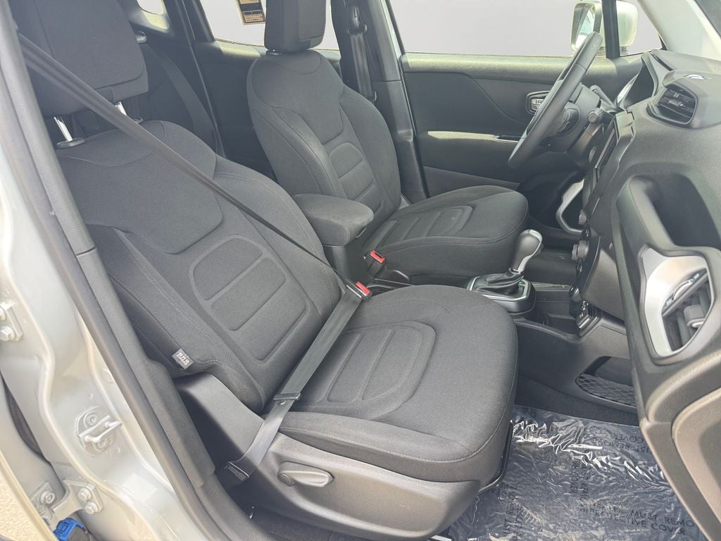 2019 Jeep Renegade Latitude Power 8–Way Adjustable