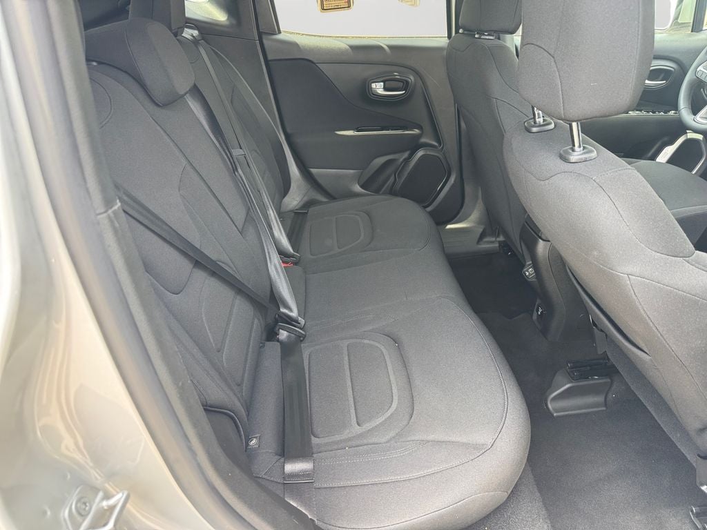 2019 Jeep Renegade Latitude Power 8–Way Adjustable