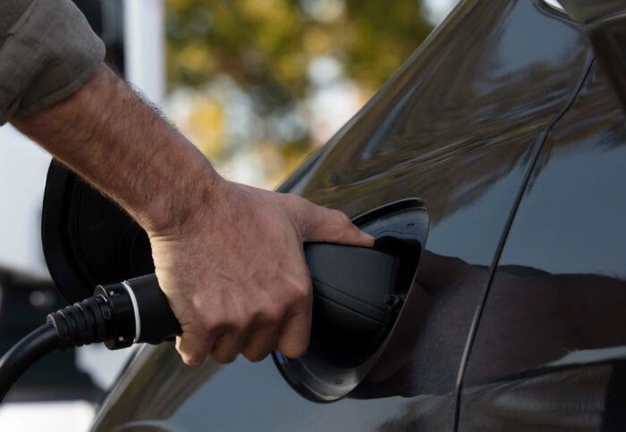 Chrysler Hybrid: Specs, Interior, Charging Process, And More!